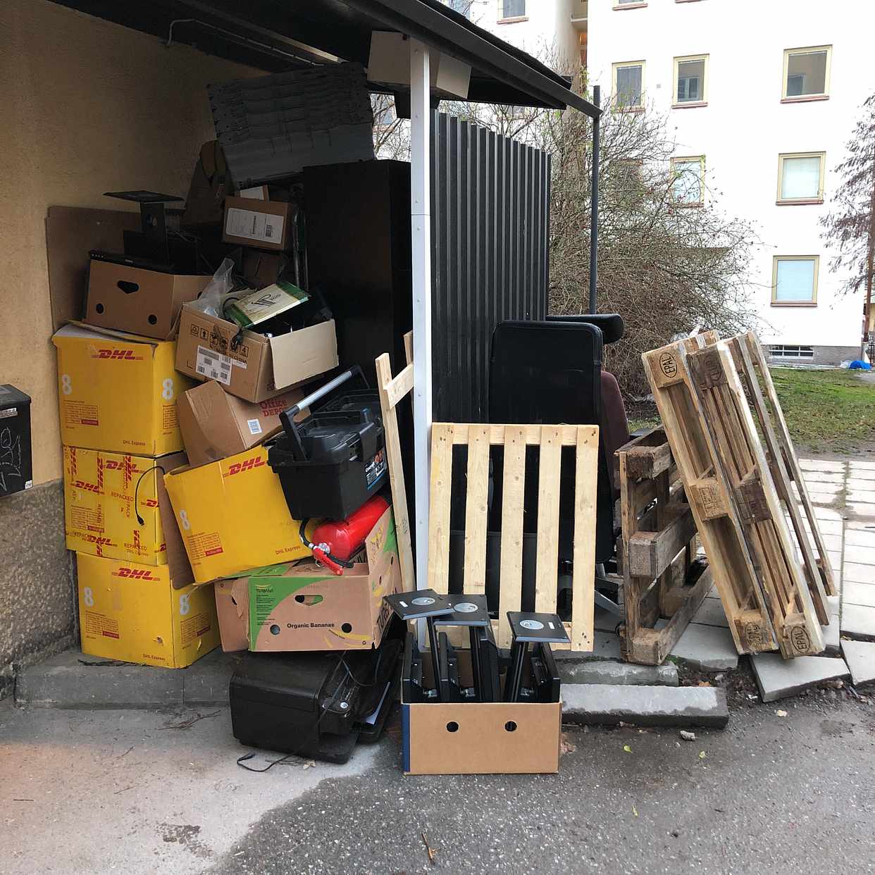 image of Elskrot, wellpapp, pallar - Stockholm