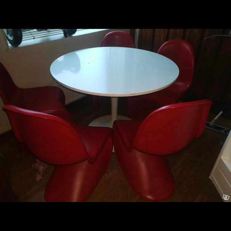 image of Ett bord - 