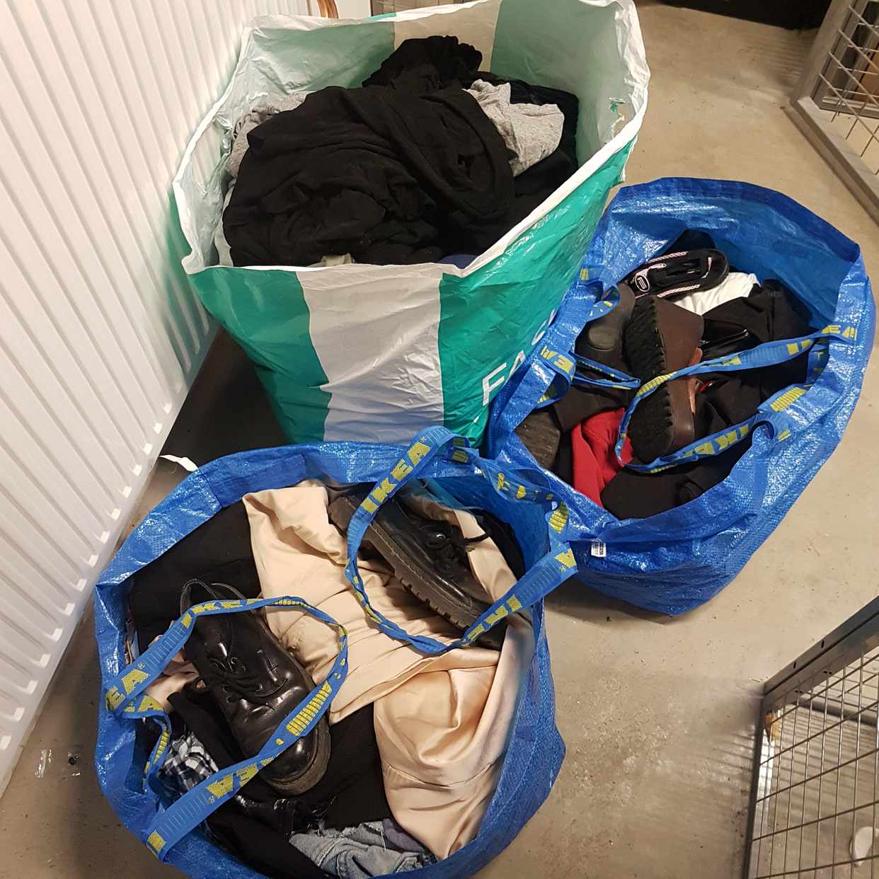 image of Kläder till återvinning - Hägersten