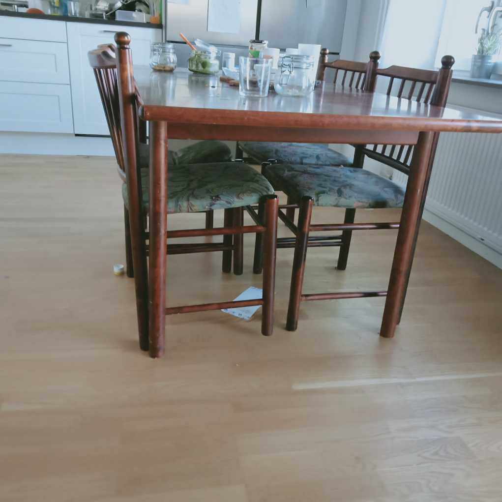 image of Furniture Disposal - Solna