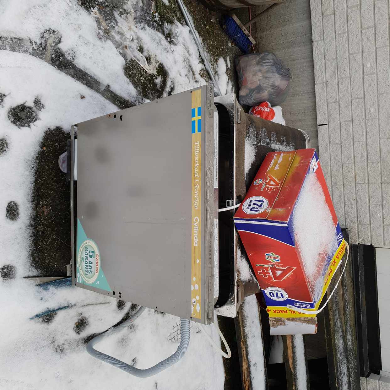 image of Köra till återvinning - Saltsjö-boo