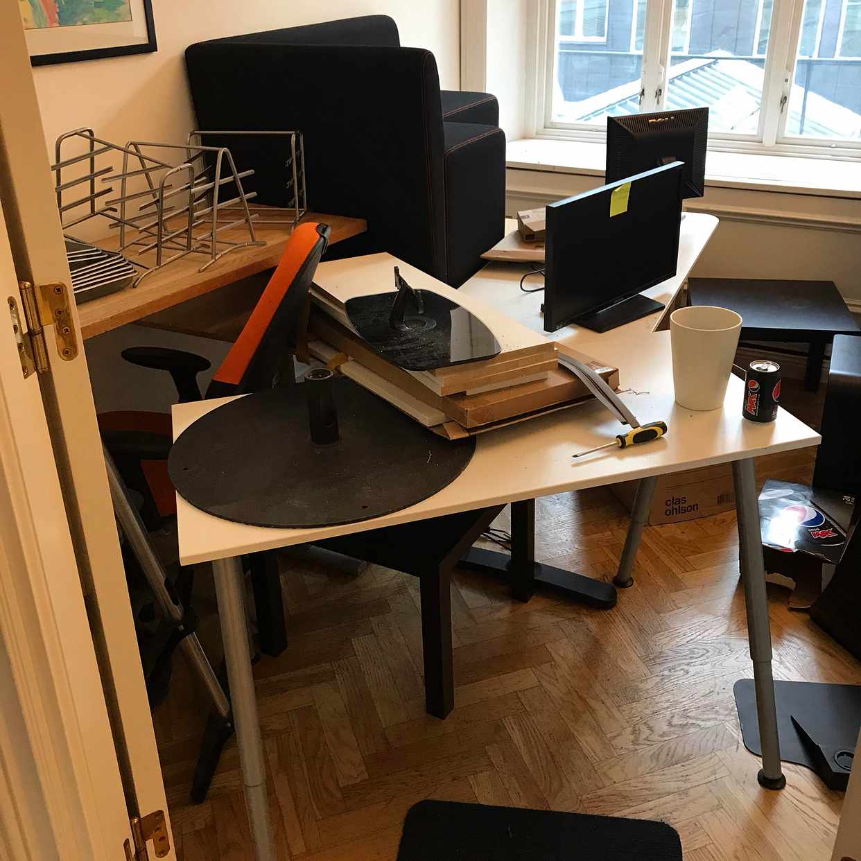 image of Blandat kontorsskräp - Stockholms Stad