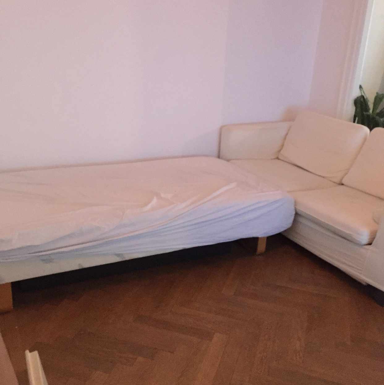 image of Bäddsoffa + säng - Stockholms Stad