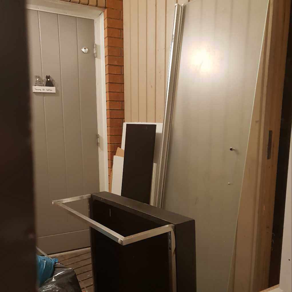 image of Gamla möbler byggmaterial - Upplands Väsby