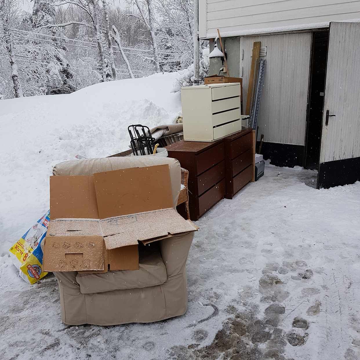 image of Garagetömning - Huddinge