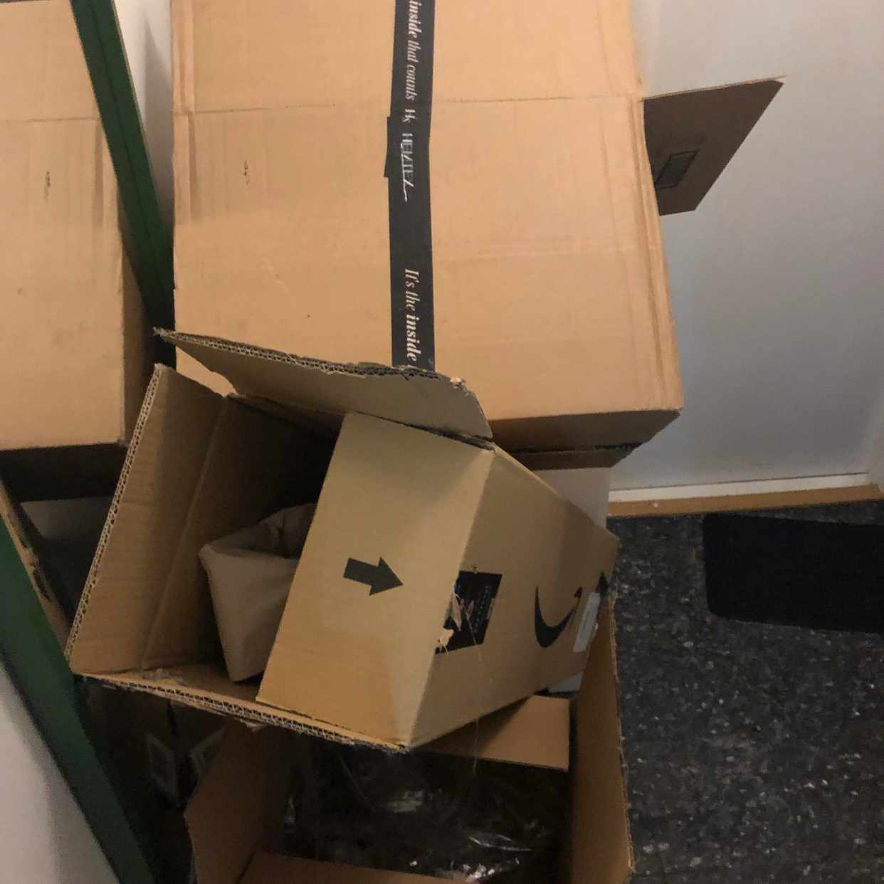 image of Cardboard from deliveries - Stockholm City