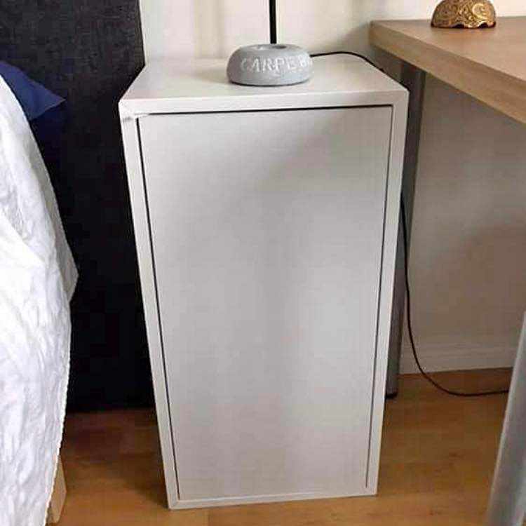 image of Hämta litet sängbord - 