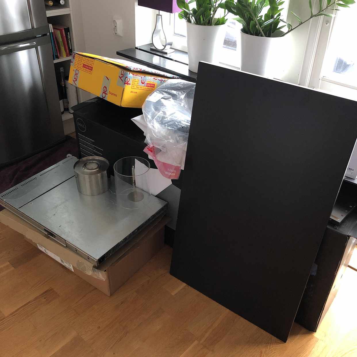 image of Kartonger och skräp - Sundbyberg