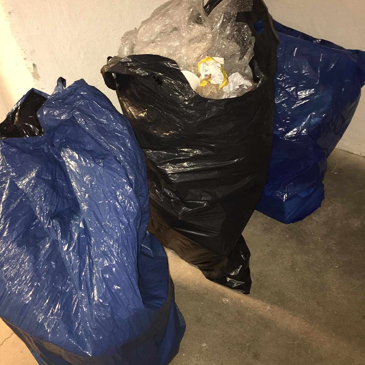 image of Diverse skräp - Stockholm