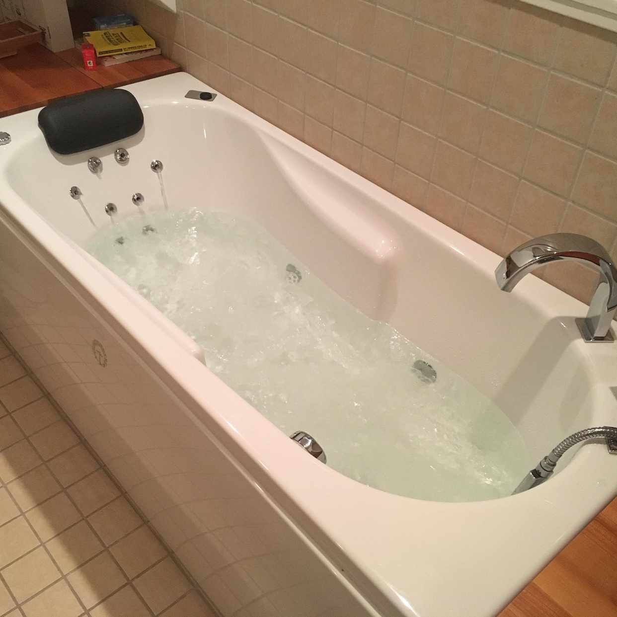 image of Bubbelbadkar - Bromma