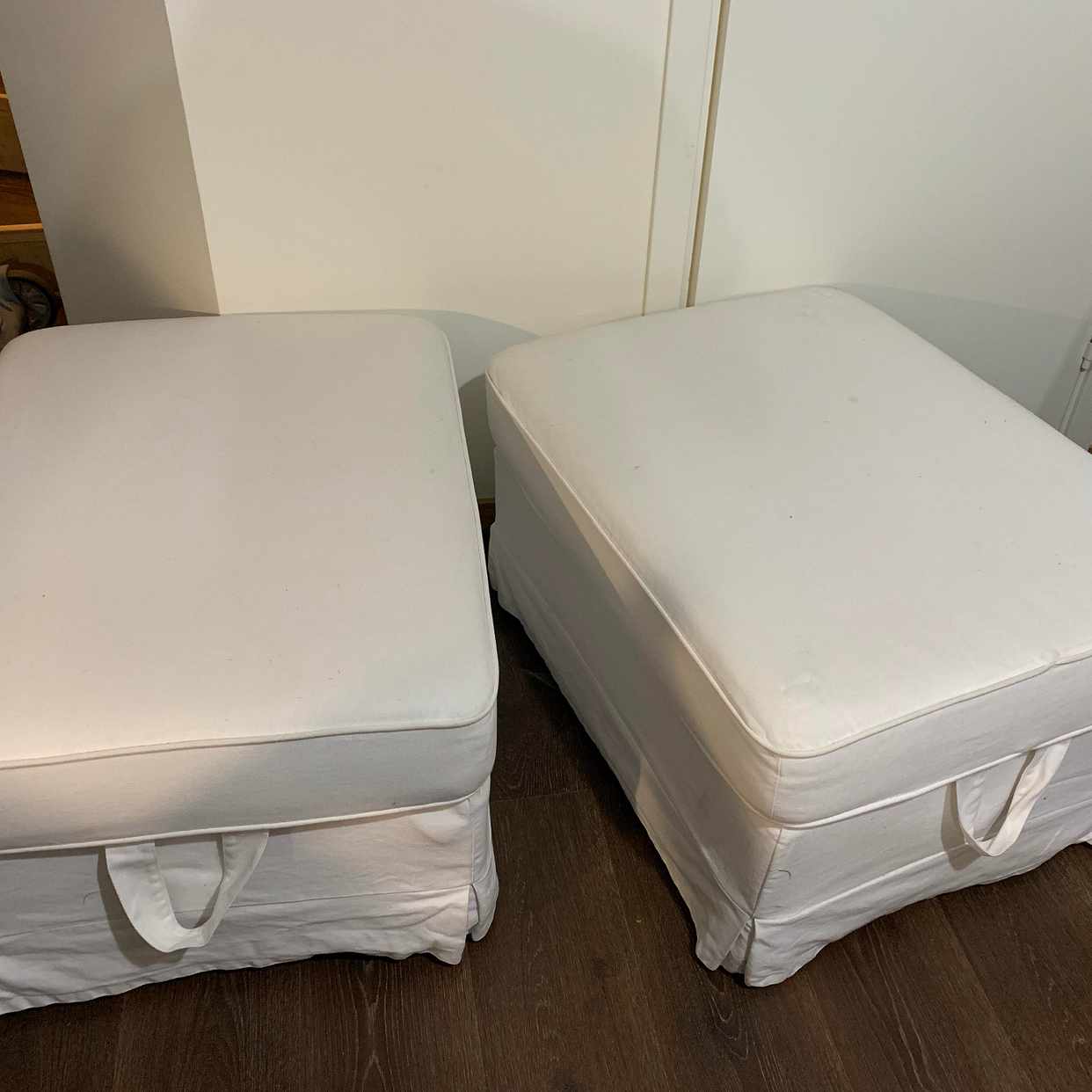 image of Ikea fotpall  EKTORP 2st. - Stockholm