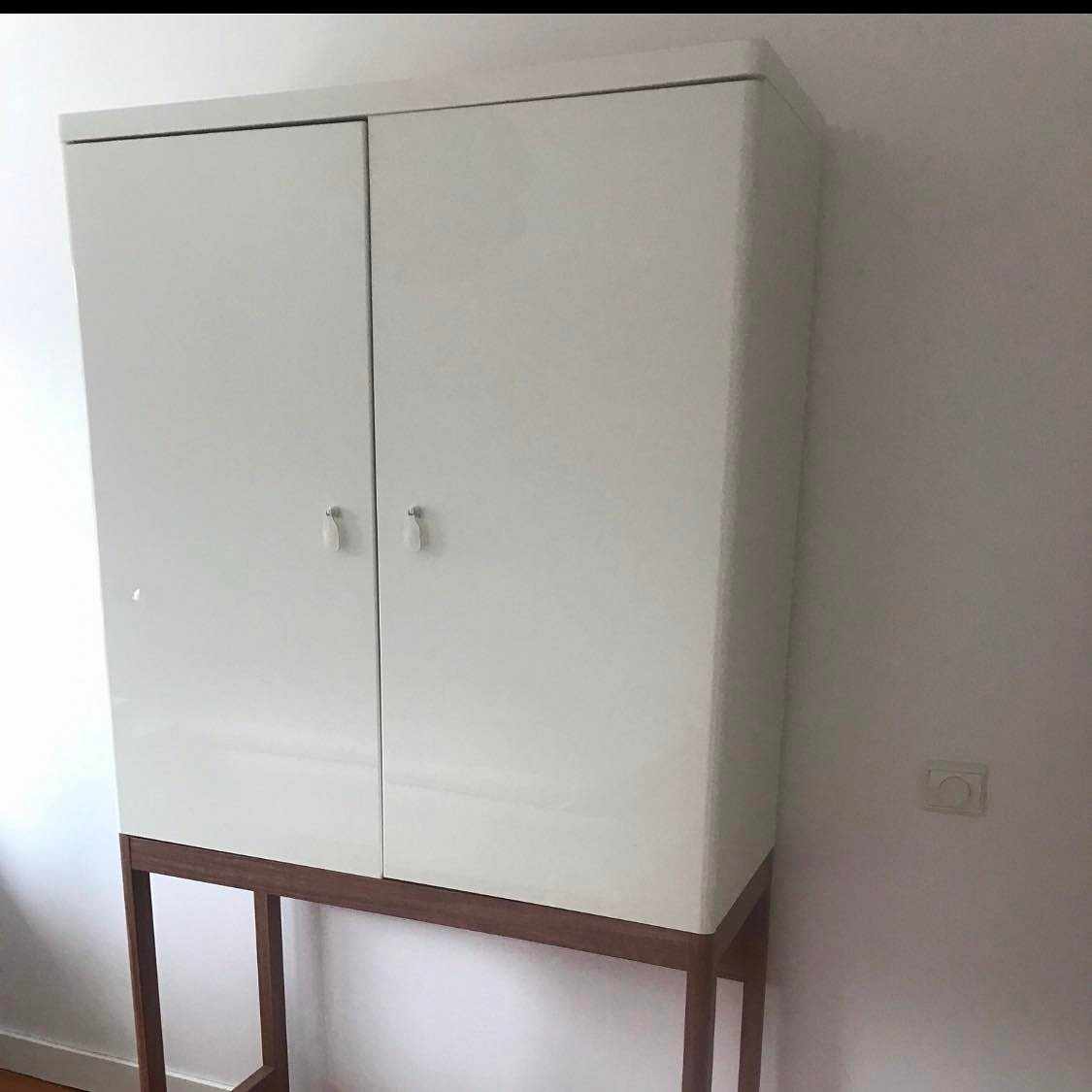 image of Ben av skåp Samt dörrar. - 