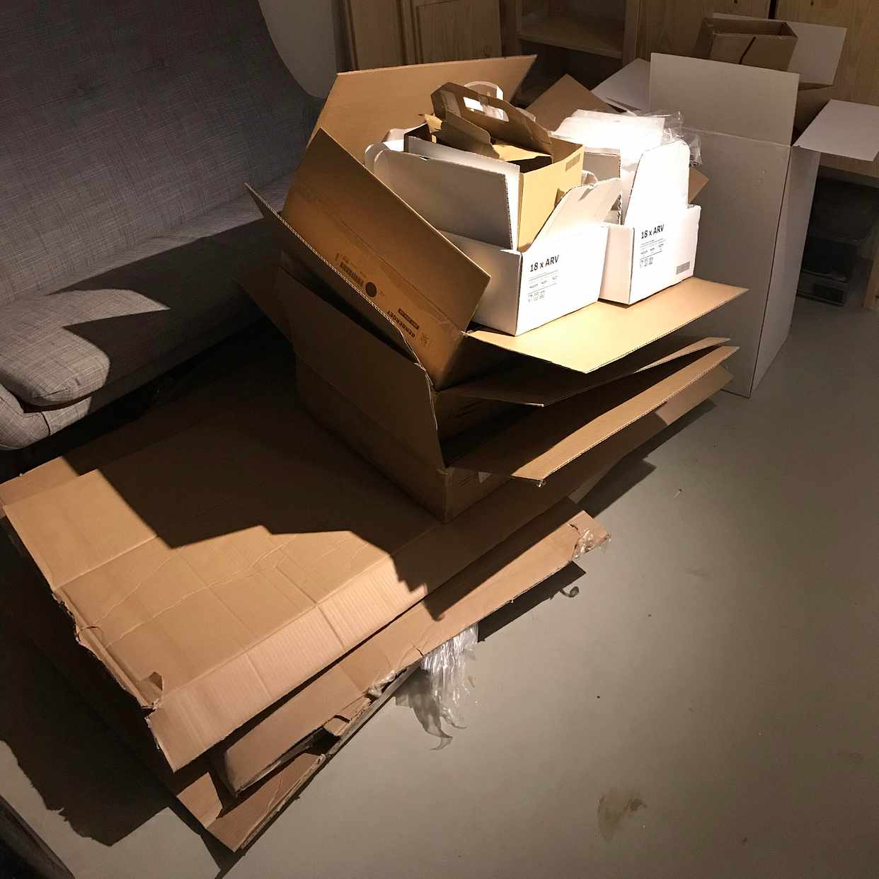 image of Kartong och plast á Ikea - Stockholms Stad