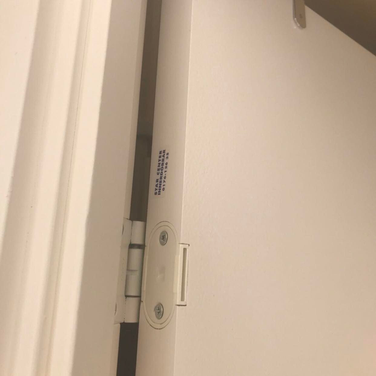 image of 9x21 dörrar helt okey. - Skärholmen