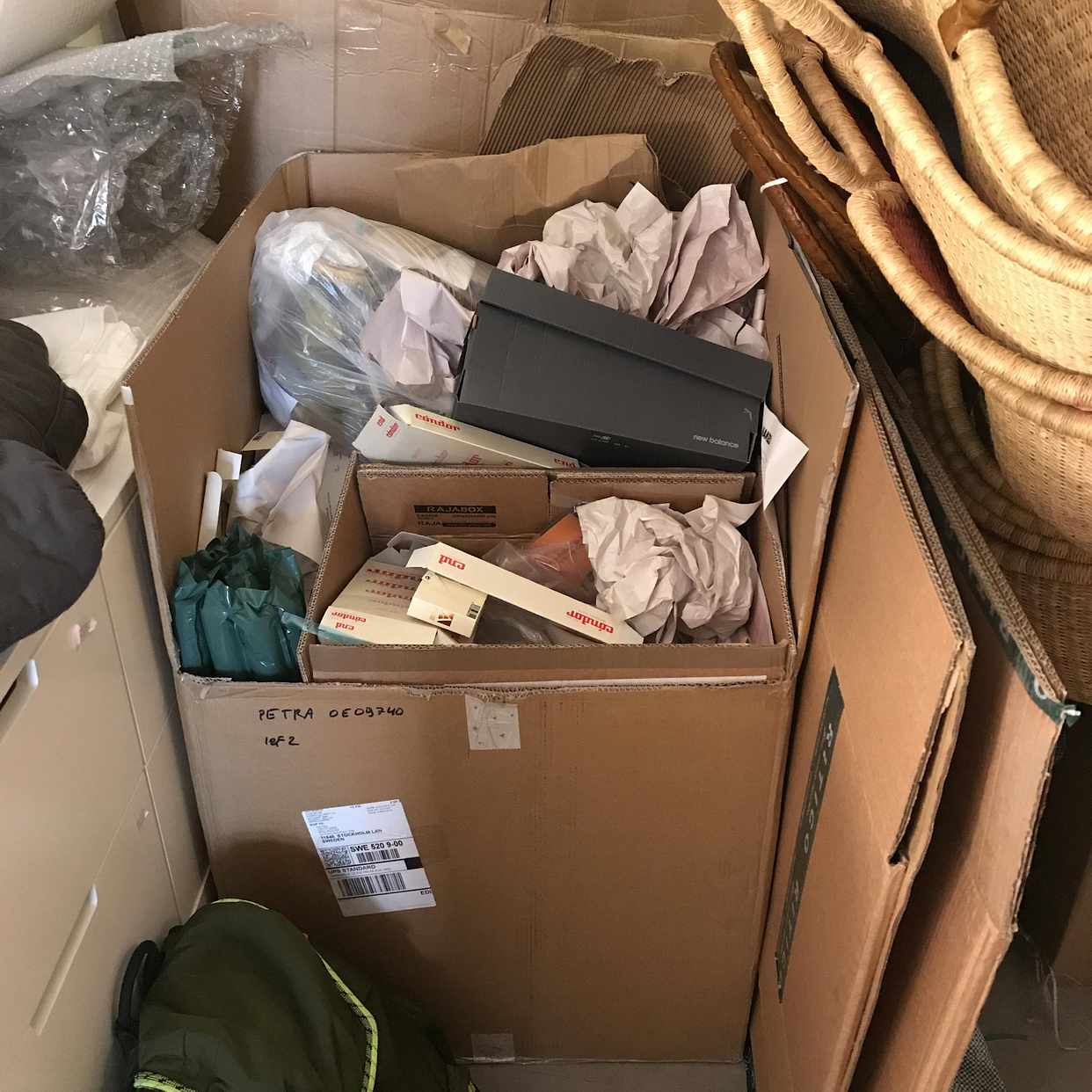 image of Boxes, plastic, EU-pall - Stockholm