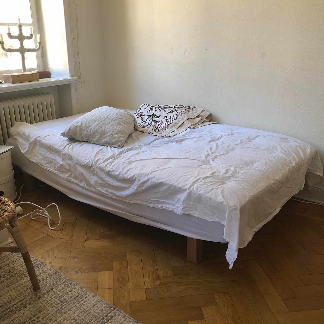 image of Trasig säng (ej bärhjälp) - Stockholm