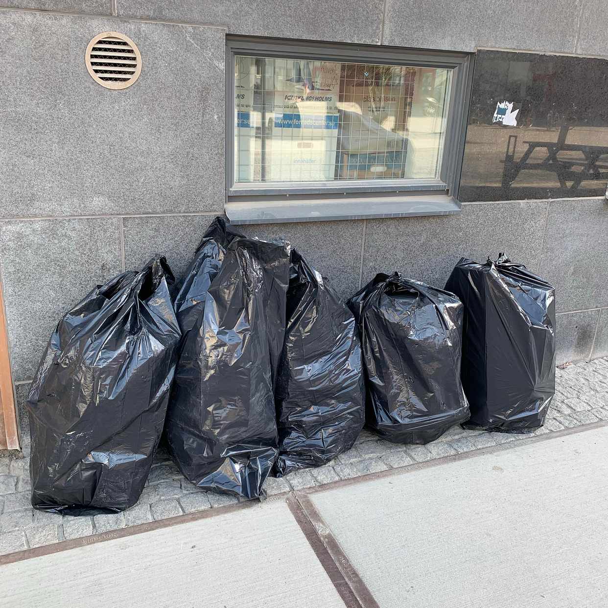 image of 5 säckar slänges - Stockholm