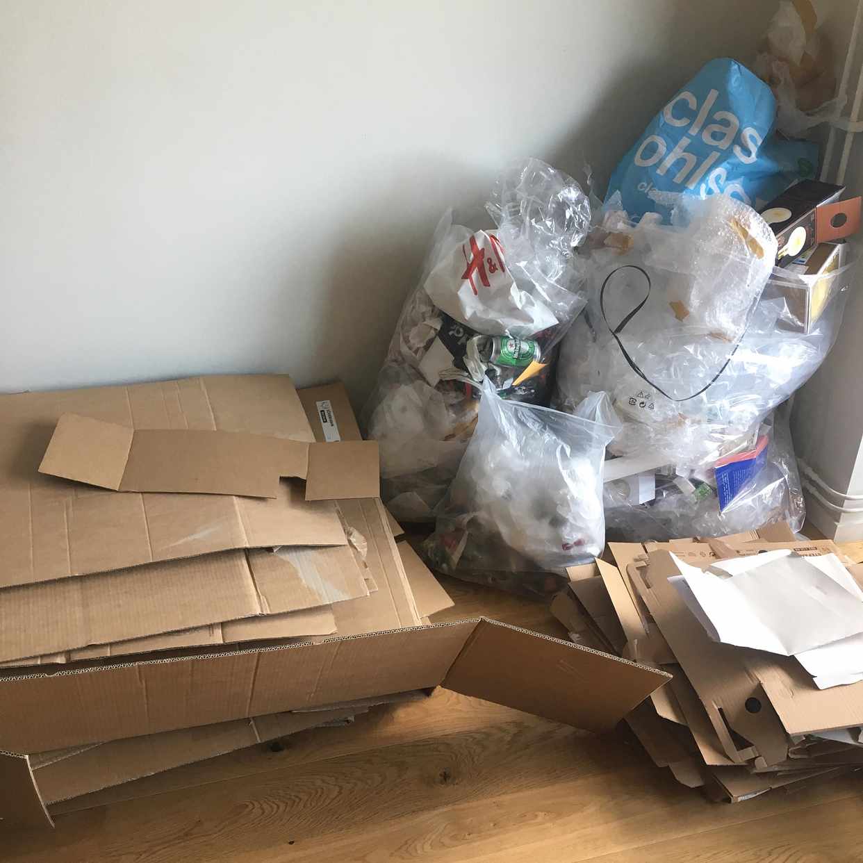 image of cardboard and plastic - Stockholm