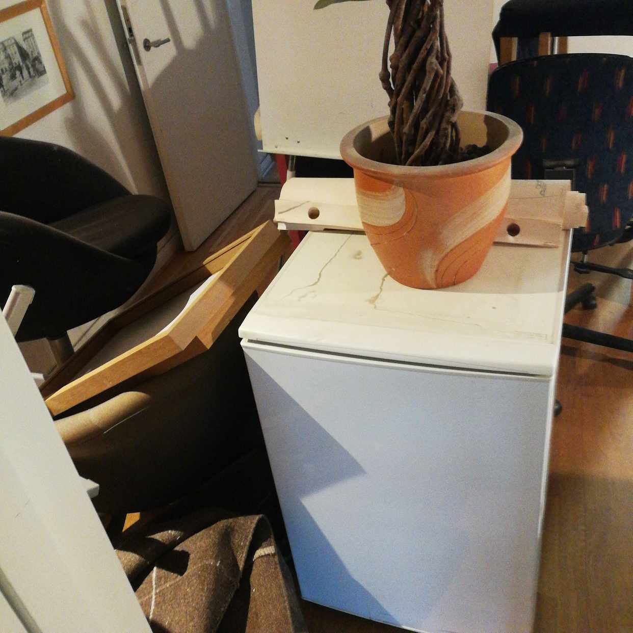 image of Diverse kontorsmöbler - Stockholm