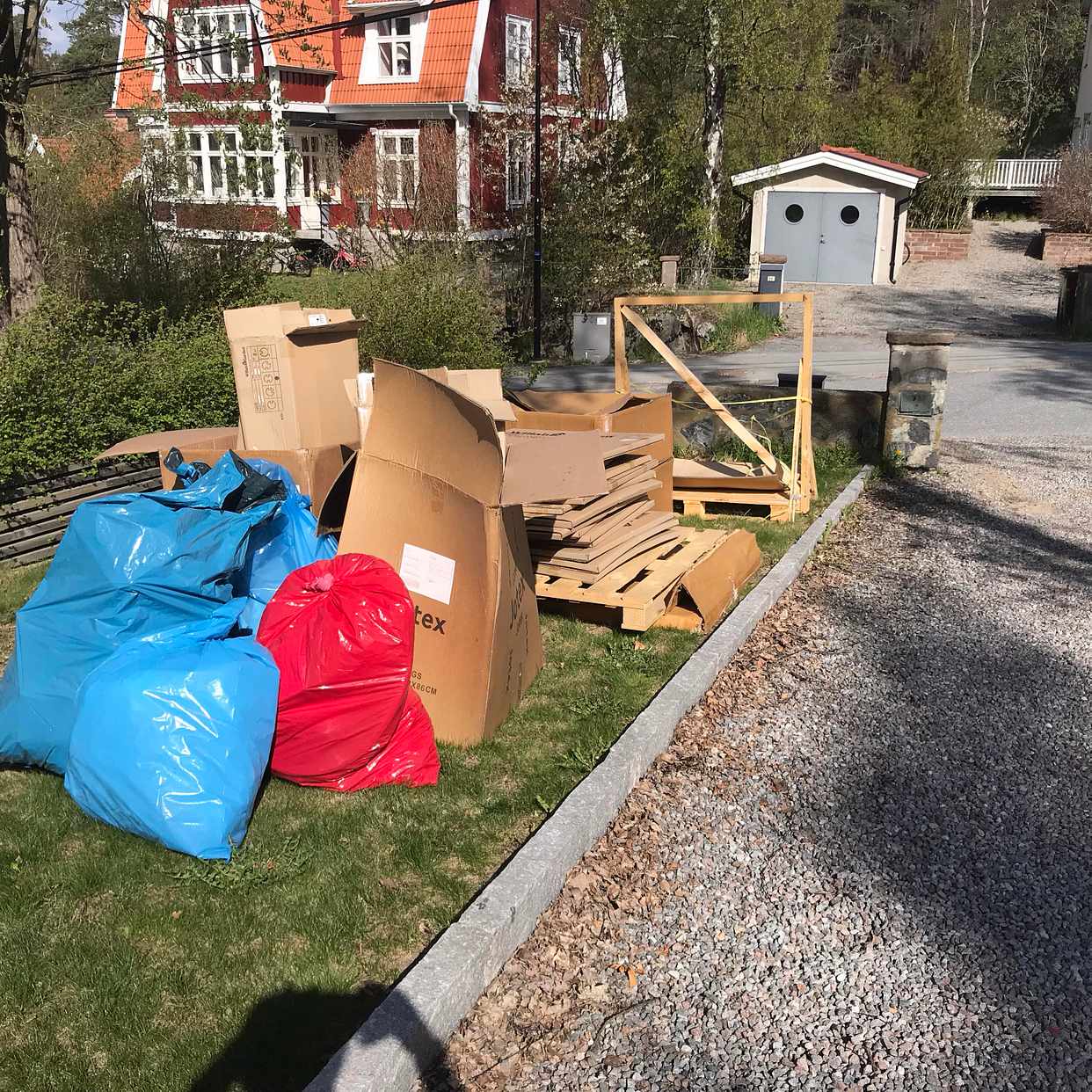 image of Kartonger, emballage - Saltsjö-Duvnäs