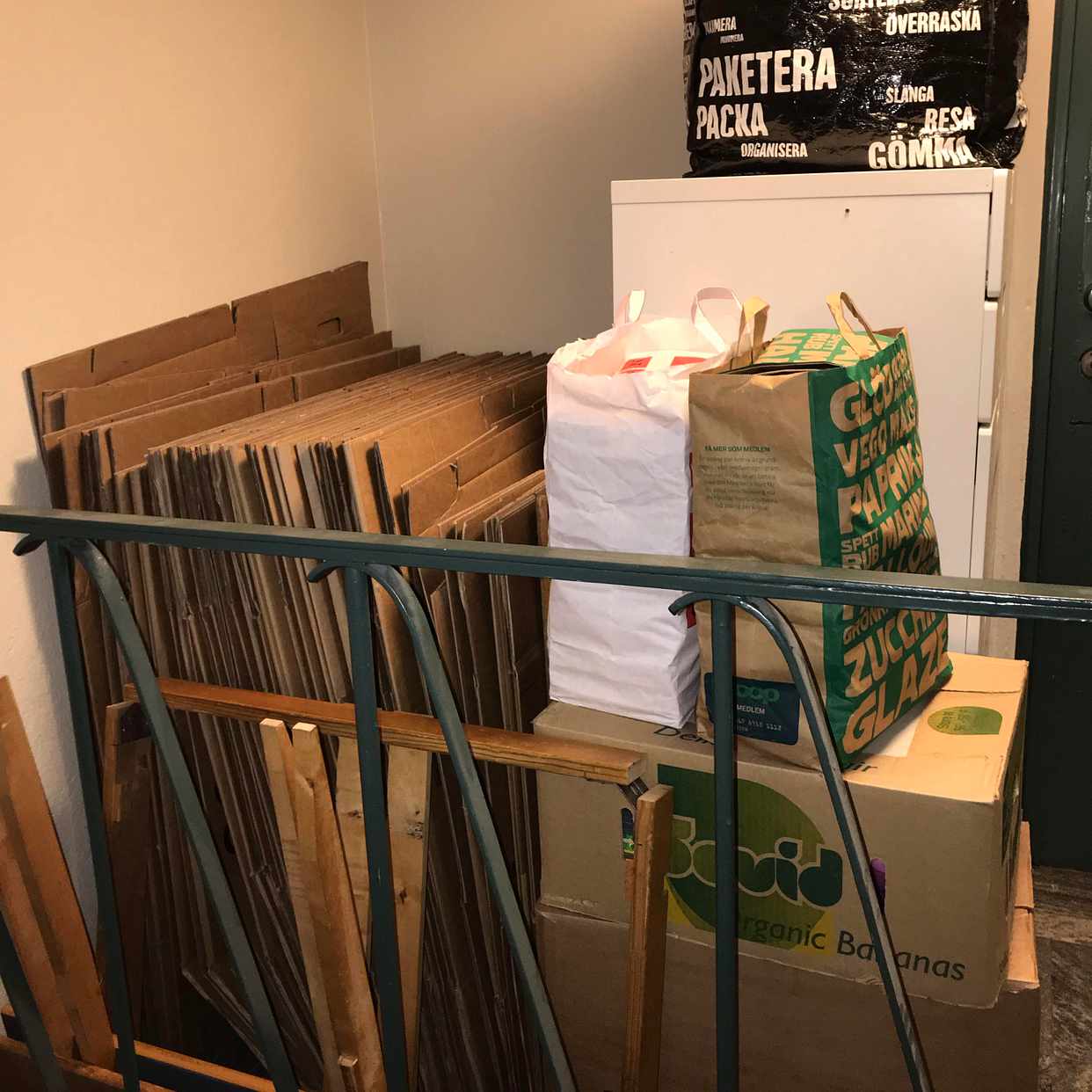 image of Boxes, byra, table, bags - Stockholm