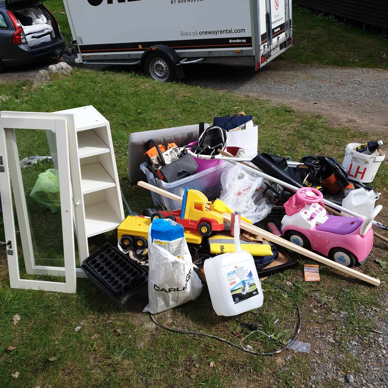 image of Blandad förrådsrensning - Värmdö