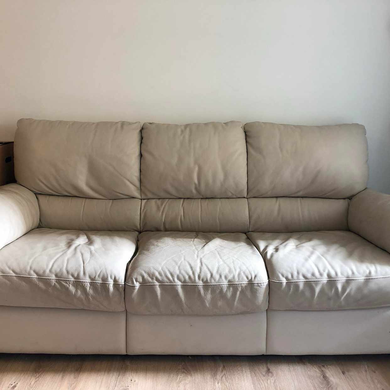 image of Soffa 3-sits, ekstomme - Huddinge