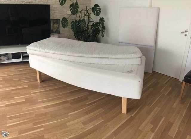 image of Ikea säng sultan nästan n - 