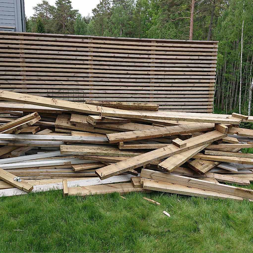 image of Trallvirke från altan - Kungsängen