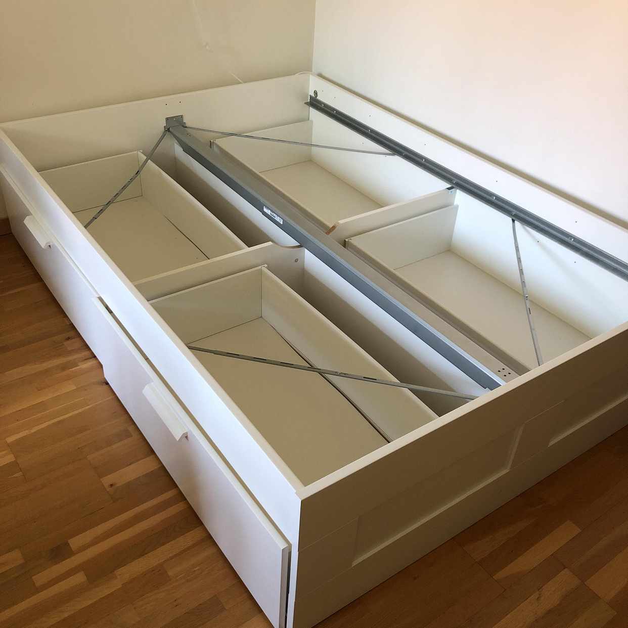 image of Ikea Brimnes sängstomme - 
