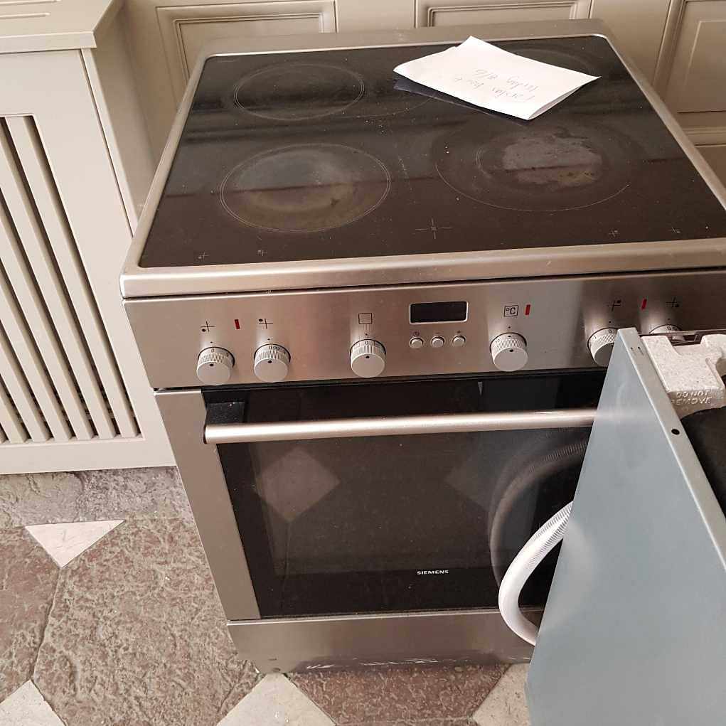 image of Stove and dishwasher - Stockholm