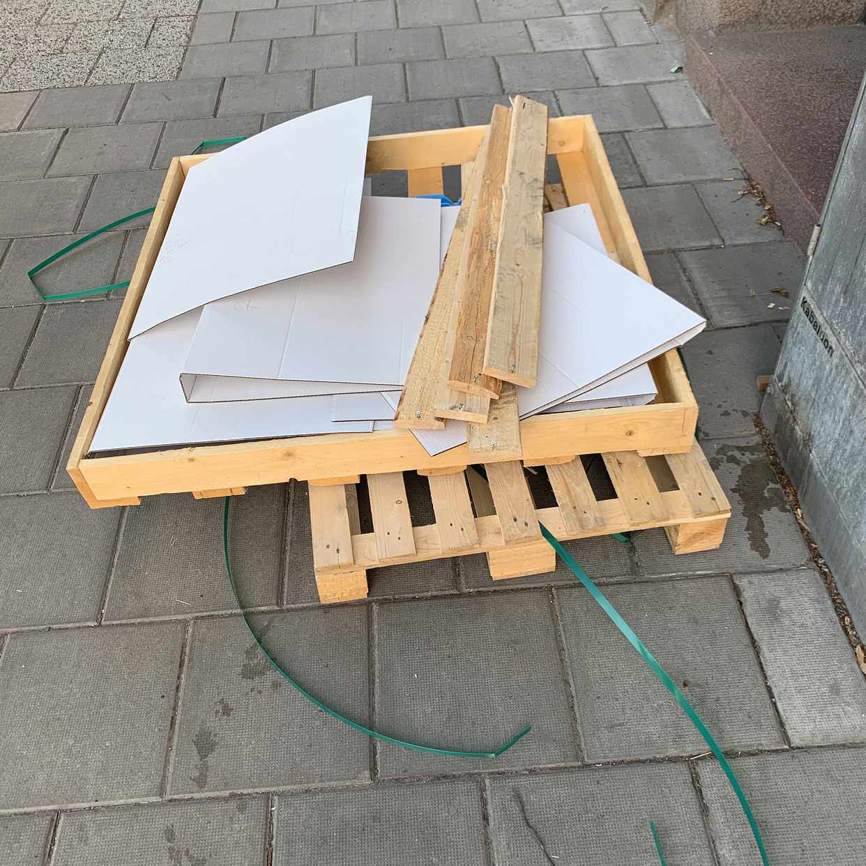 image of Två Emballage + kartong - Stockholm