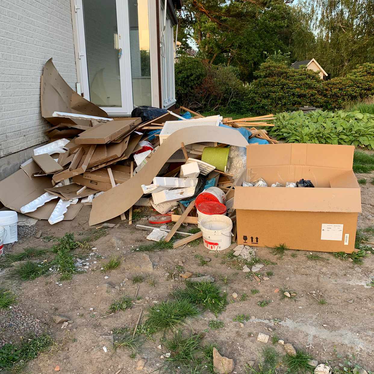 image of Renovering, blandat avfal - Pixbo