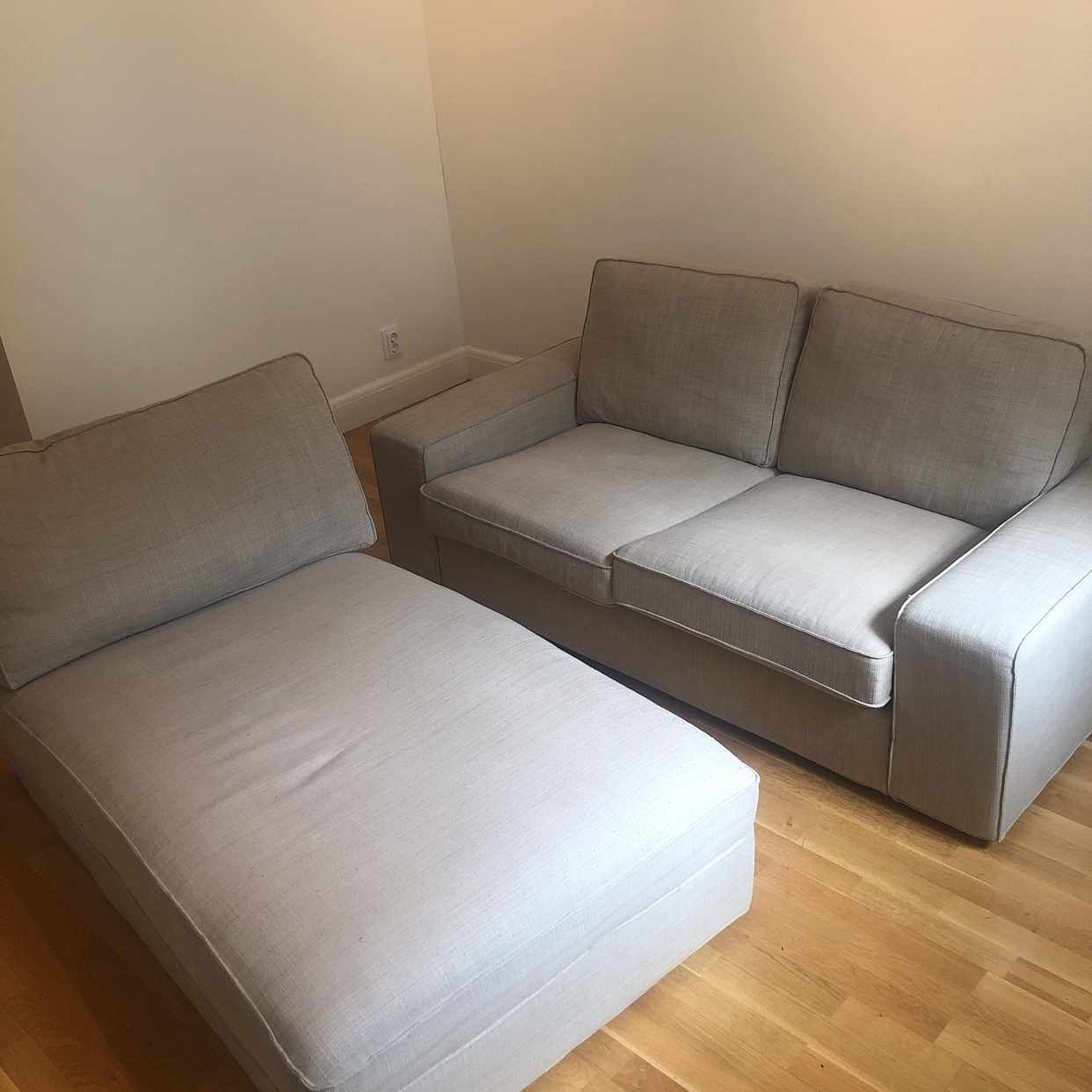 image of Soffa 2 sits + schäslong - Stockholm