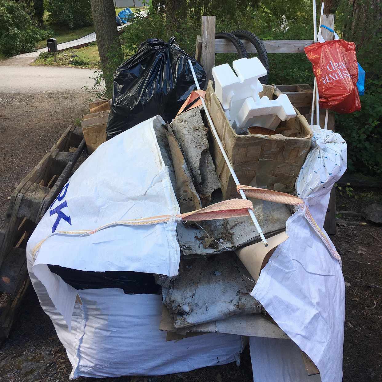 image of Diverse sopor till tippen - Huddinge