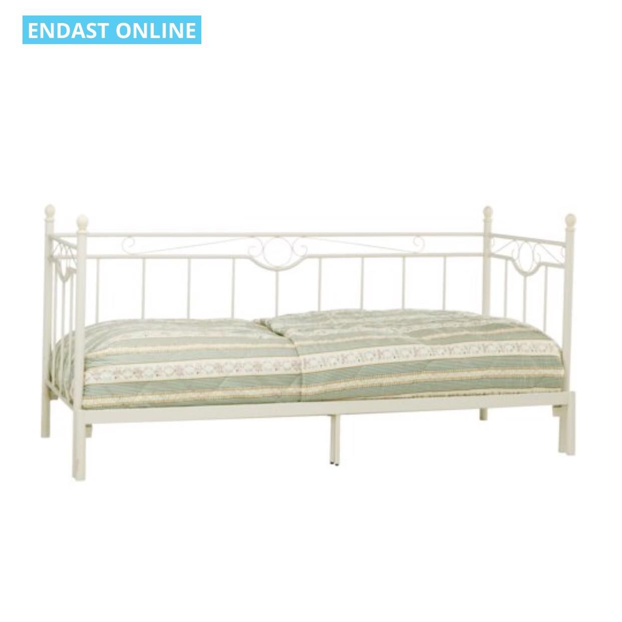 image of Ny bäddsoffa+2x skrivbord - Skärholmen