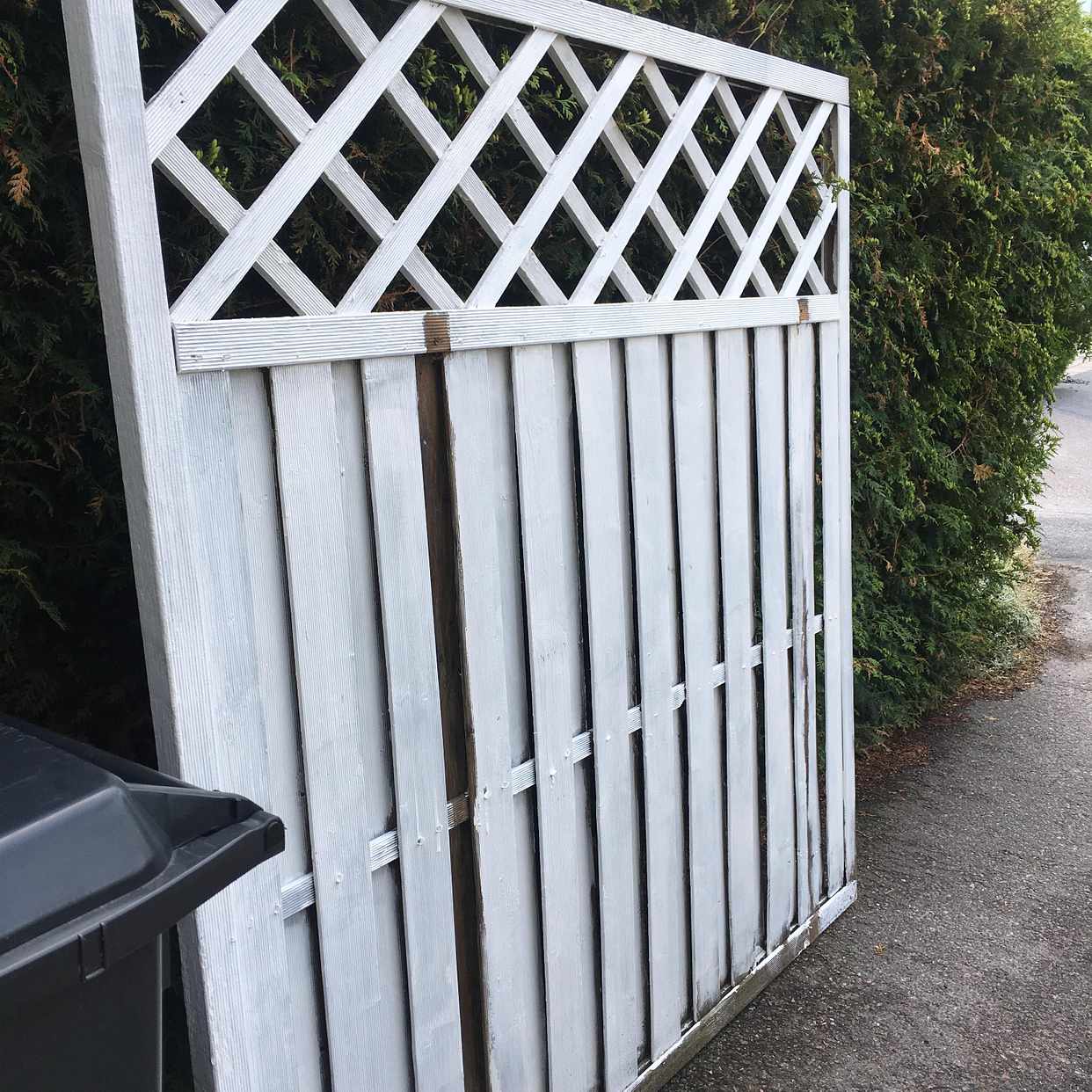 image of Fence piece & small misc - Täby