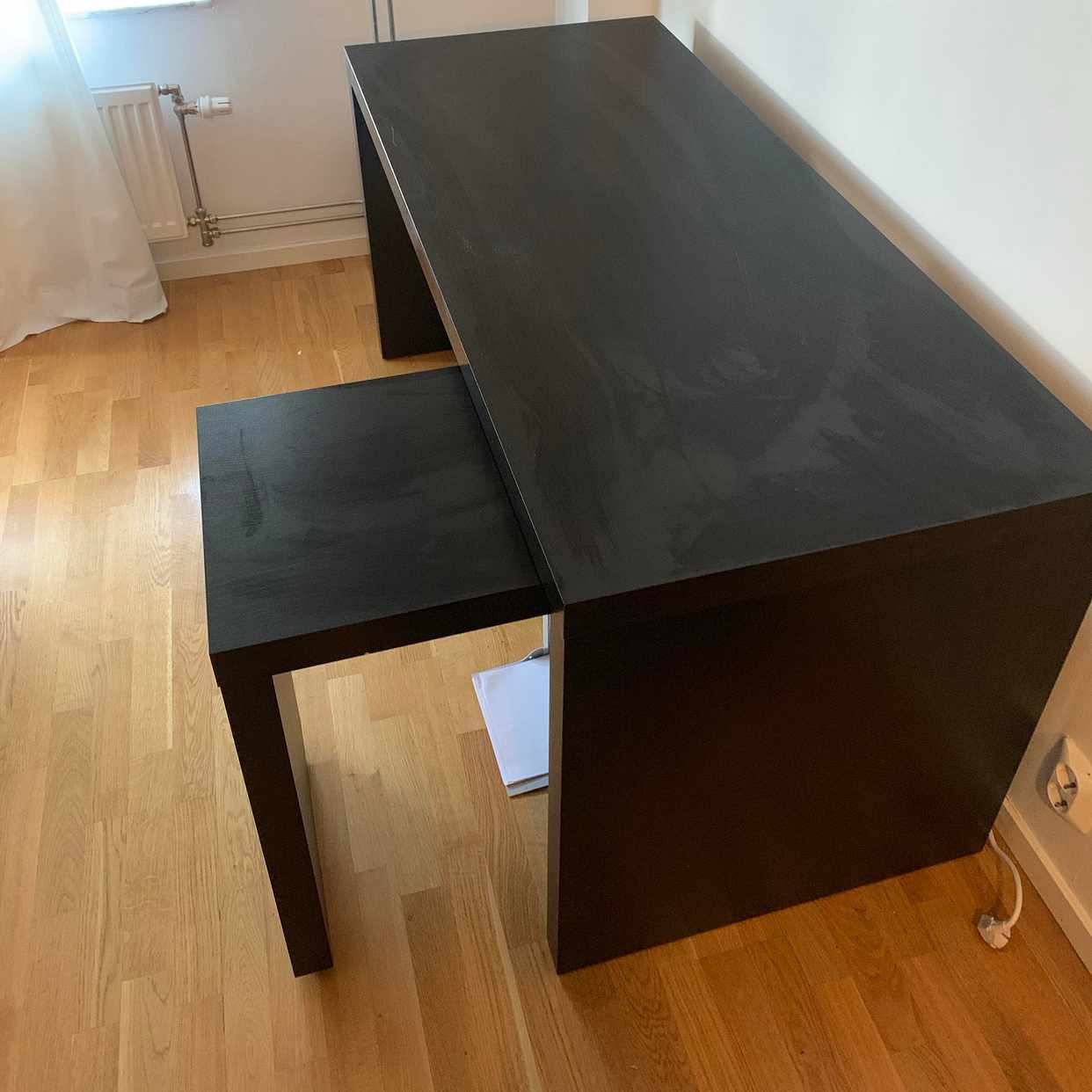 image of Skrivbord, Malm från IKEA - Hägersten
