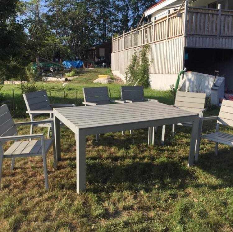 image of Bord med 6 stolar - 