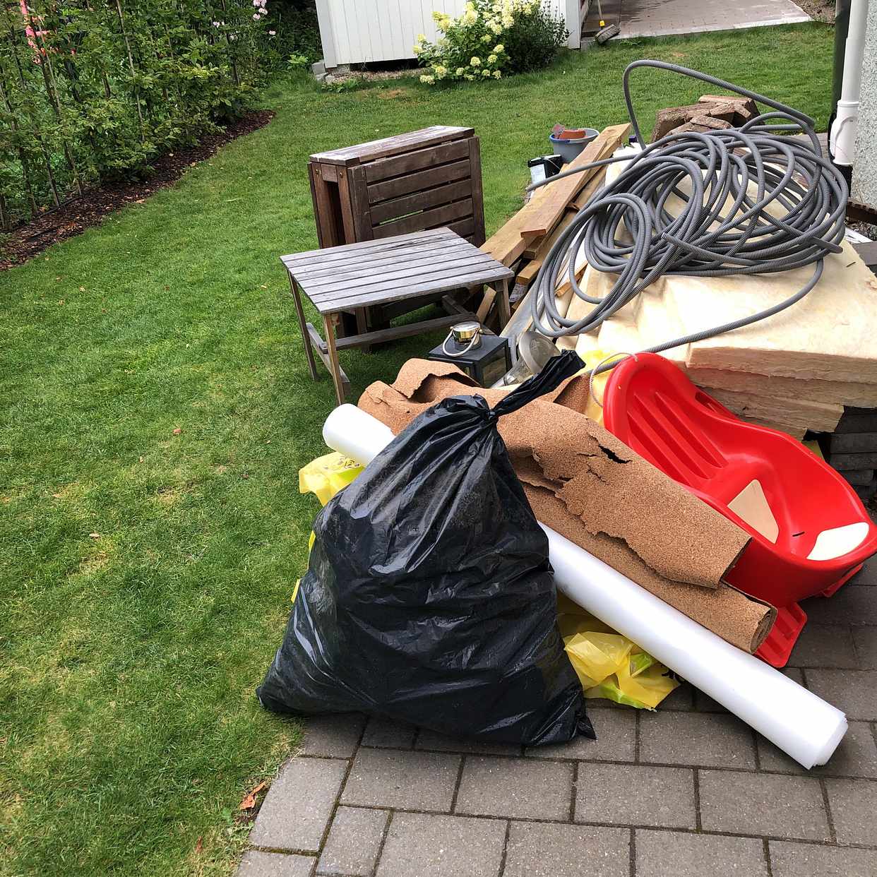 image of Diverse saker / skräp - Hägersten