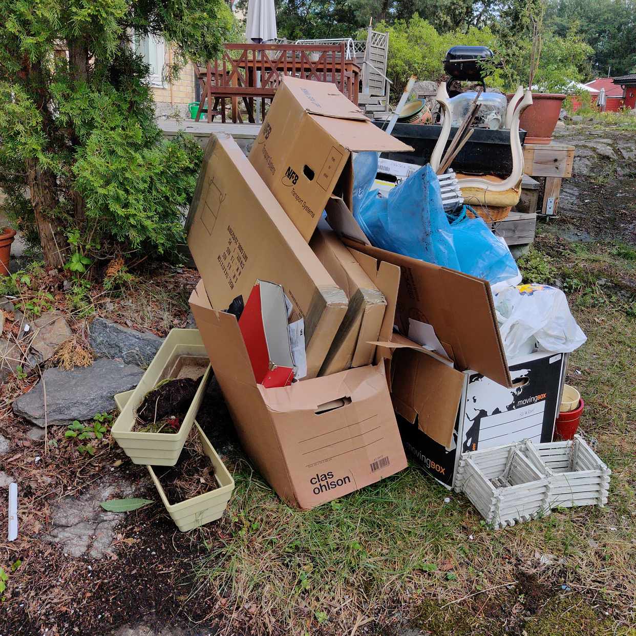 image of Blandskräp, mest kartong. - Huddinge