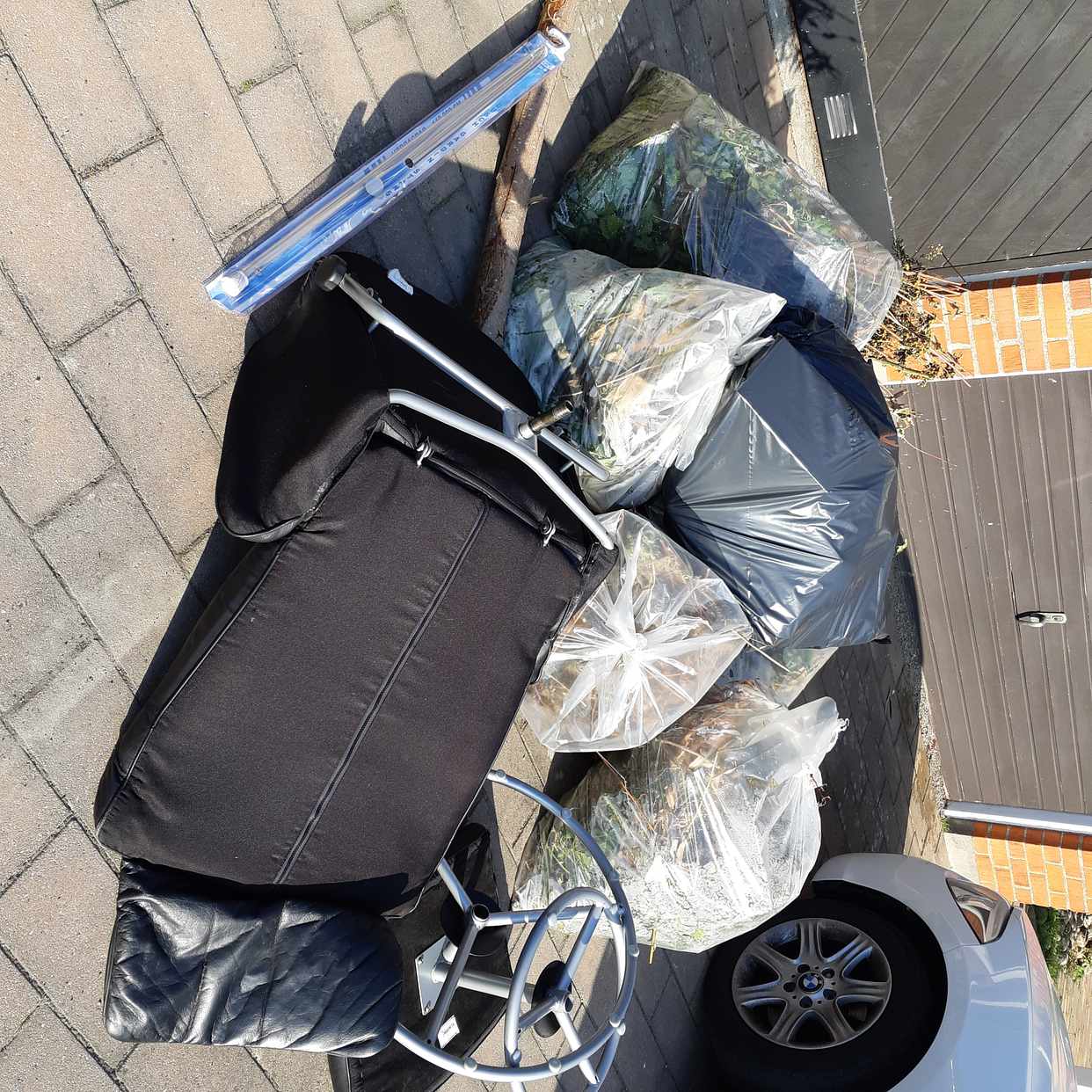 image of Trädgårdsavf och fåtölj - Lomma