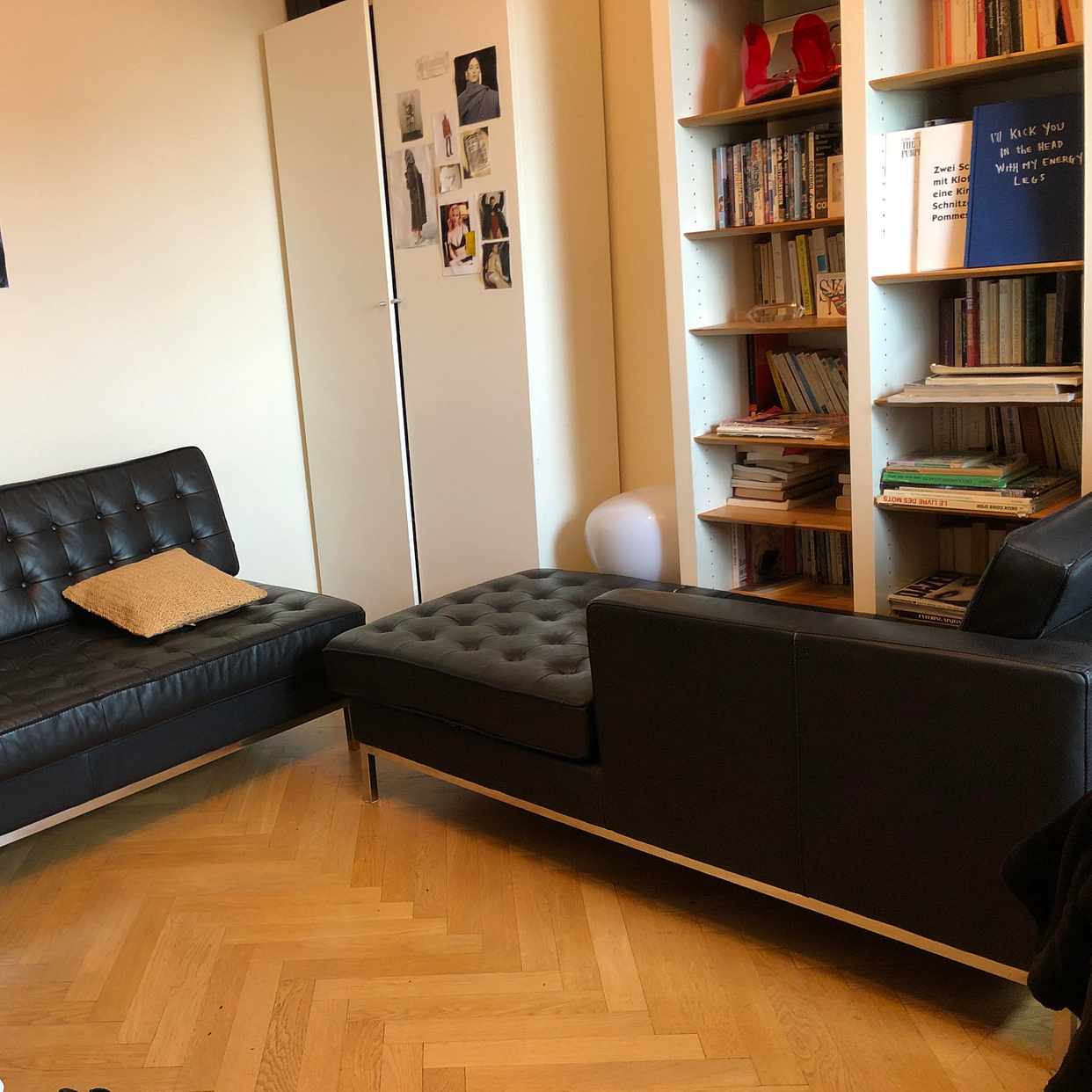 image of Lätt delbar större soffa - 