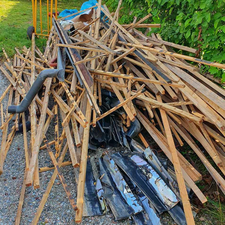 image of Hämta upp gammalt virke! - Upplands Väsby