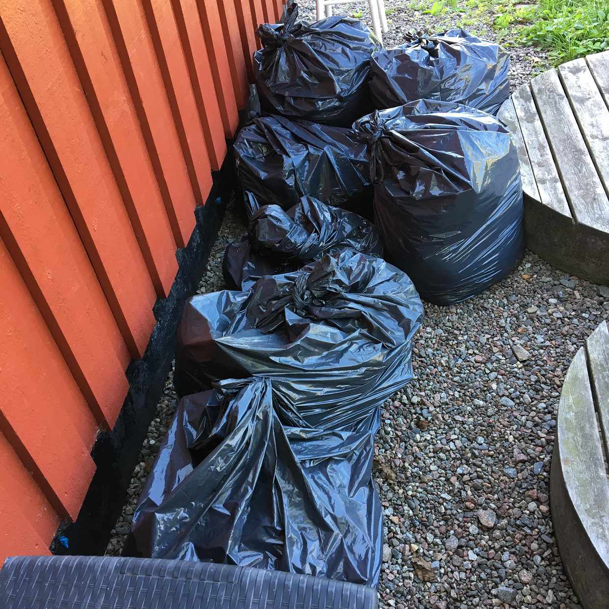 image of Säckar med trädgårdavfall - Bromma