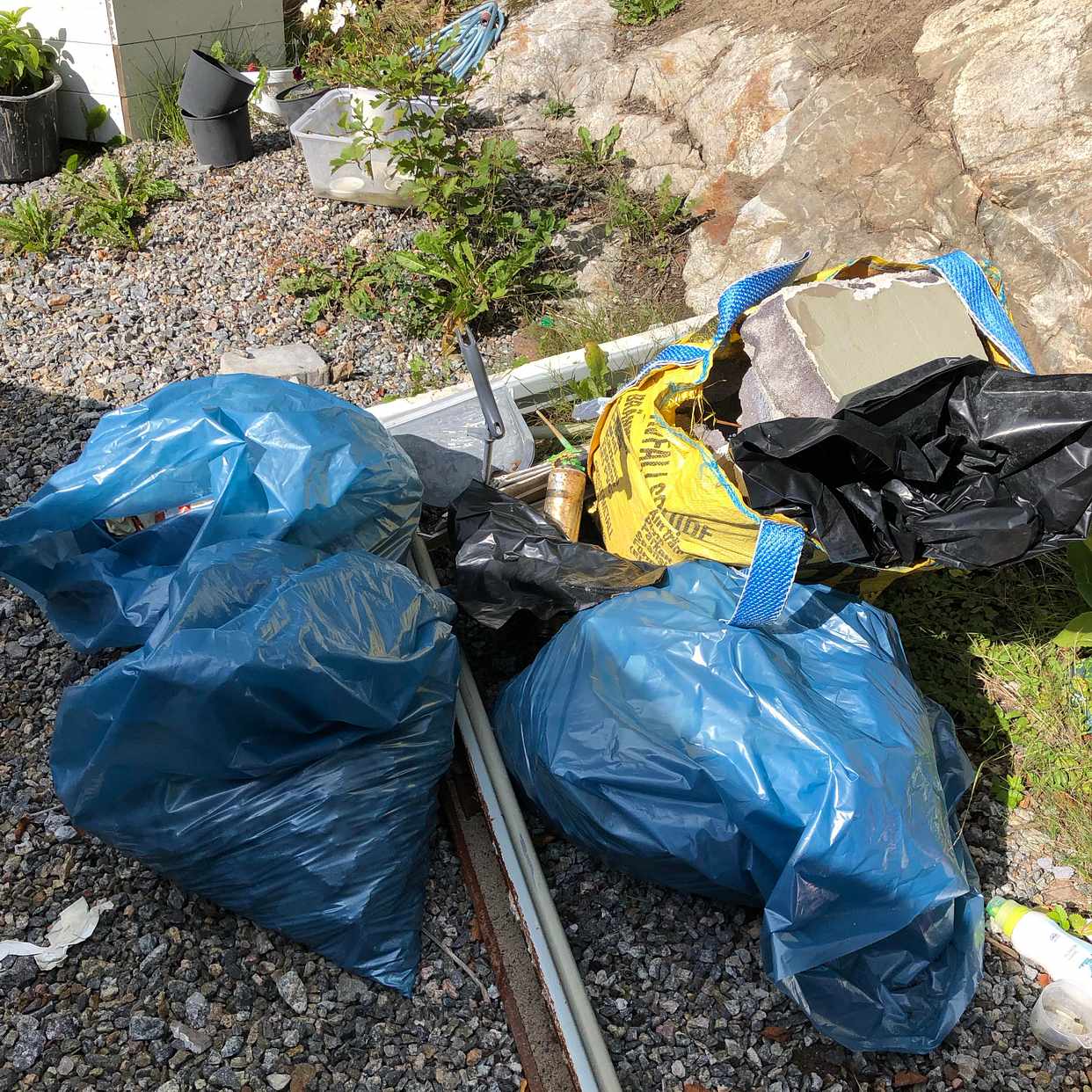 image of Betong och metall mm - Saltsjö-boo