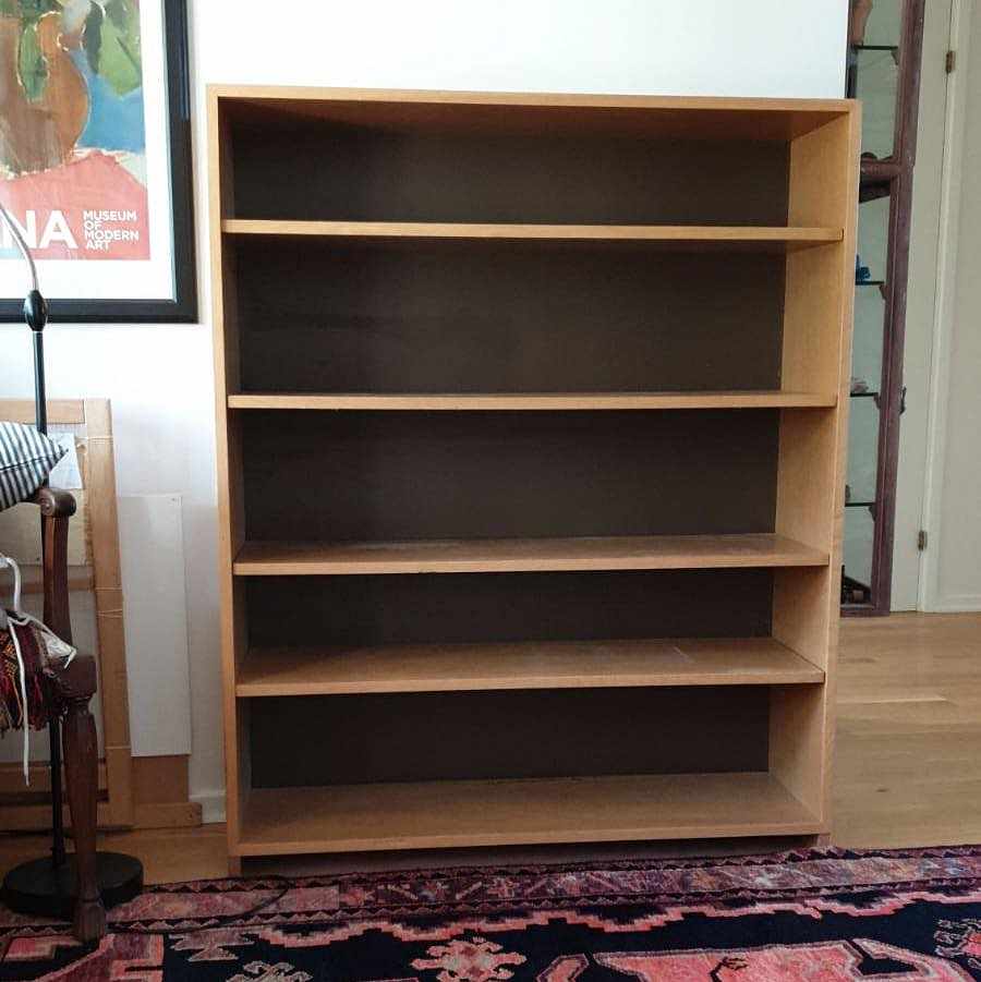 image of Bokhylla i ek - 