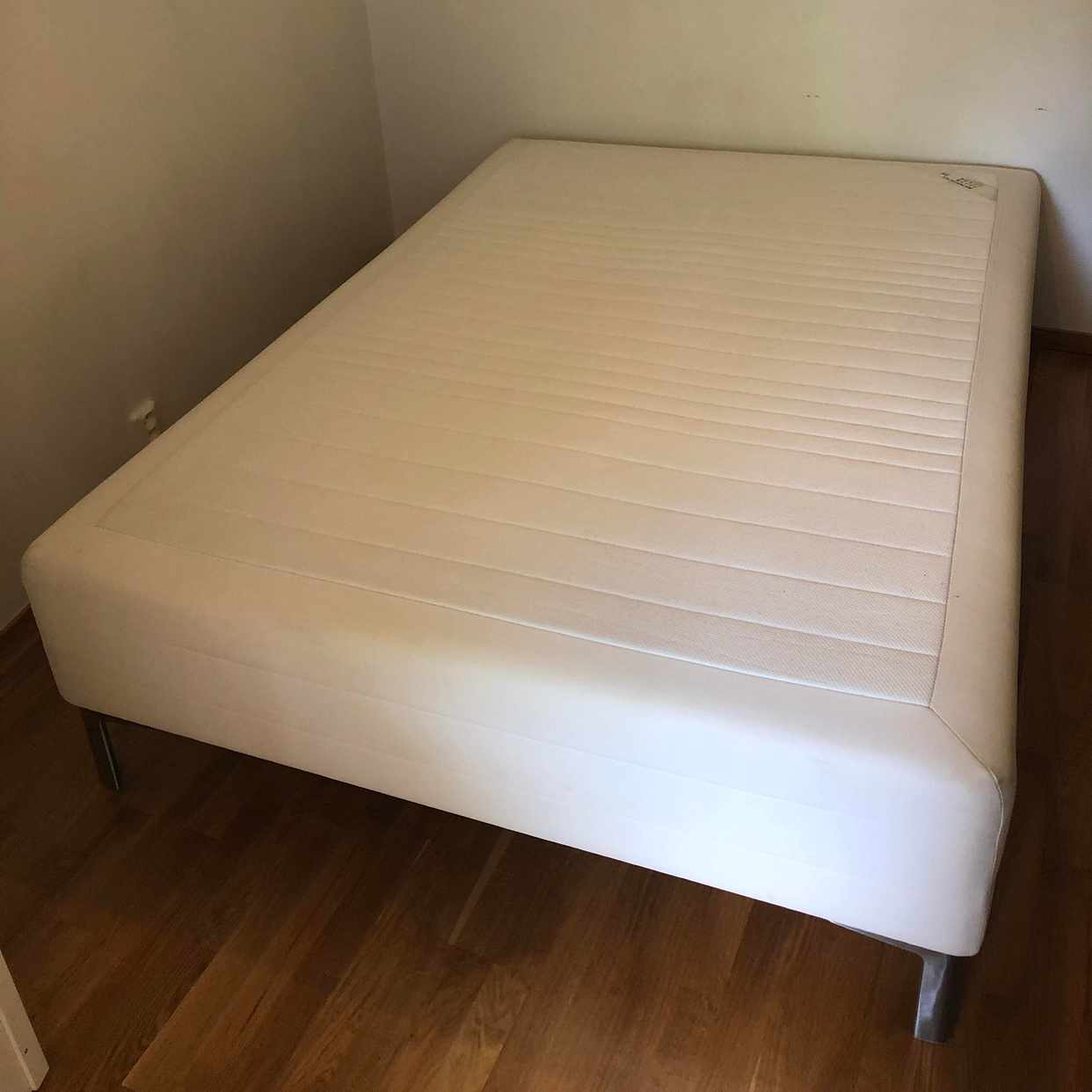 image of 140cm bed in Södermalm - 