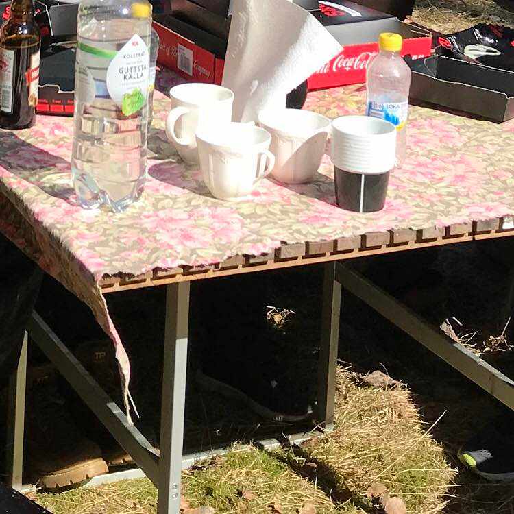 image of Skåp, säng, cykel kartong - 