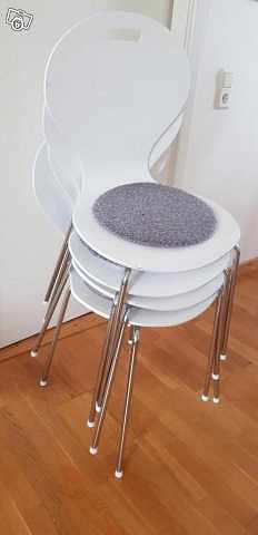 image of Vita stapelbara stolar - 